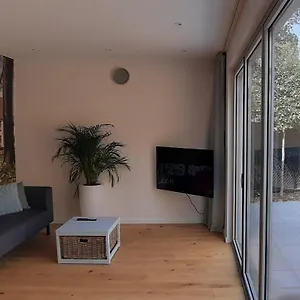 Prive In Fietsen En Garage Inclusief Apartment