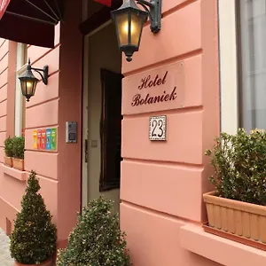 3* Otel Botaniek