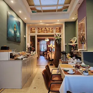 2* Otel Gulden Vlies